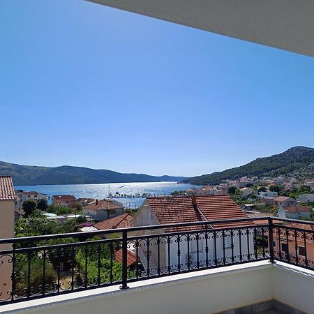 Villa Barbara & Zoran With Free Parking And Heated Swimming Pool Seget Vranjica Exterior foto