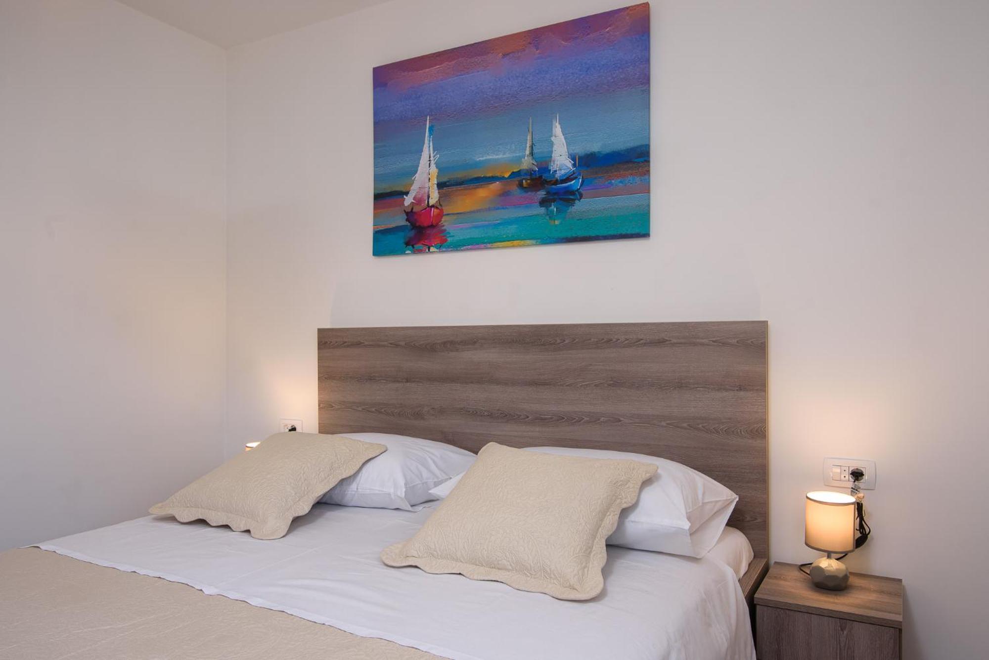 Villa Barbara & Zoran With Free Parking And Heated Swimming Pool Seget Vranjica Exterior foto
